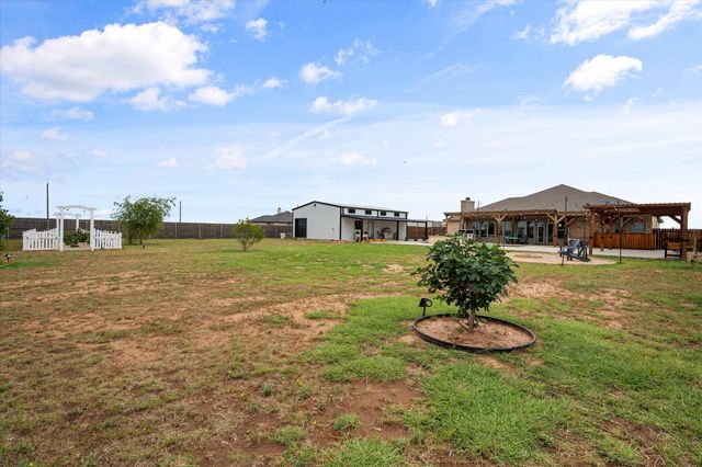 1105 Cotton Crk Road, New Home, TX 79383