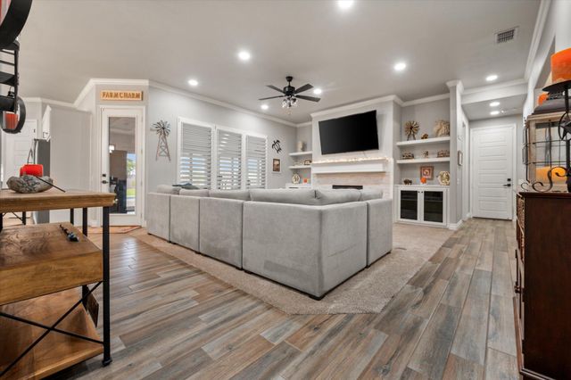 1105 Cotton Crk Road, New Home, TX 79383