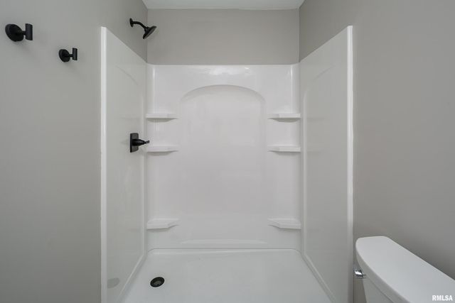 5306 16th Ave Avenue, Moline, IL 61265