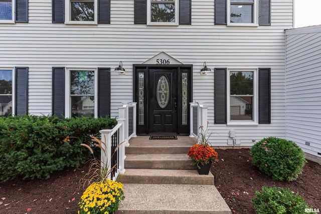 5306 16th Ave Avenue, Moline, IL 61265