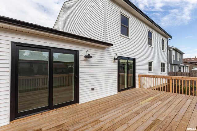 5306 16th Ave Avenue, Moline, IL 61265