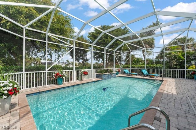1238 Par View DR, Sanibel, FL 33957
