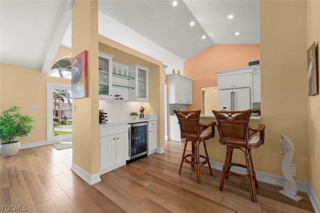 1238 Par View DR, Sanibel, FL 33957