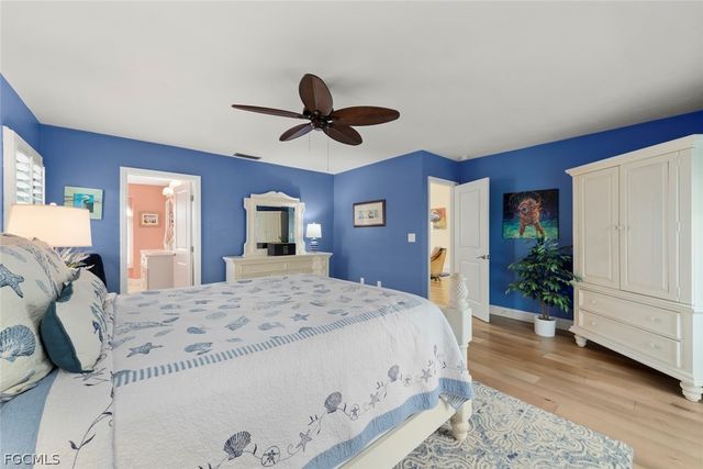 1238 Par View DR, Sanibel, FL 33957