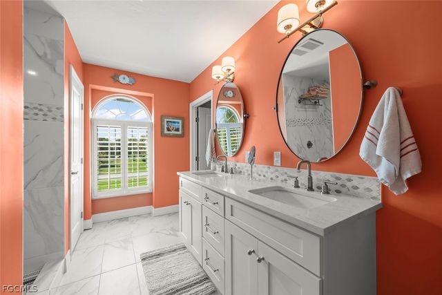 1238 Par View DR, Sanibel, FL 33957