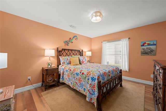 1238 Par View DR, Sanibel, FL 33957