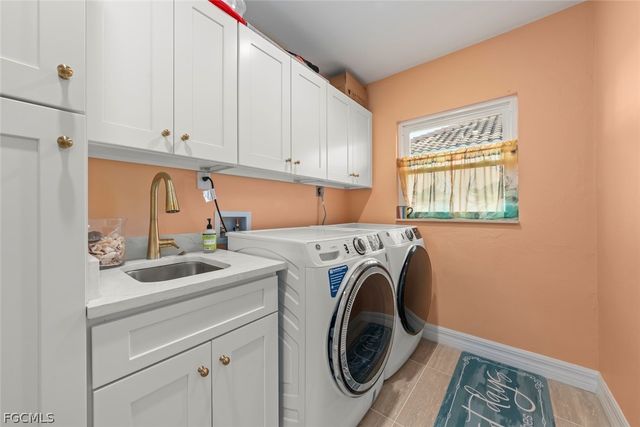 1238 Par View DR, Sanibel, FL 33957