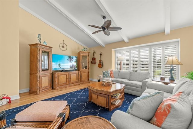 1238 Par View DR, Sanibel, FL 33957
