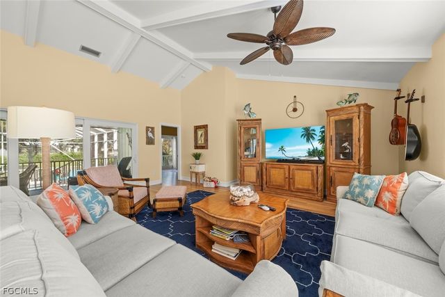 1238 Par View DR, Sanibel, FL 33957