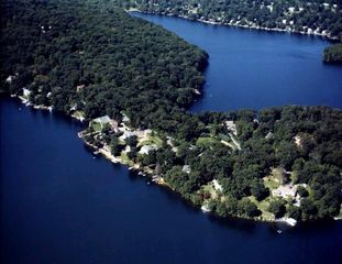49 Lakeside Road, Mahopac, NY 10541