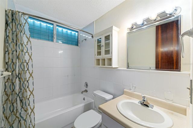 B9 CALLE GRANITO, Rio Grande, PR 00745