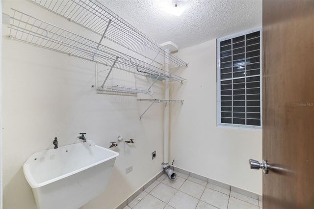 B9 CALLE GRANITO, Rio Grande, PR 00745