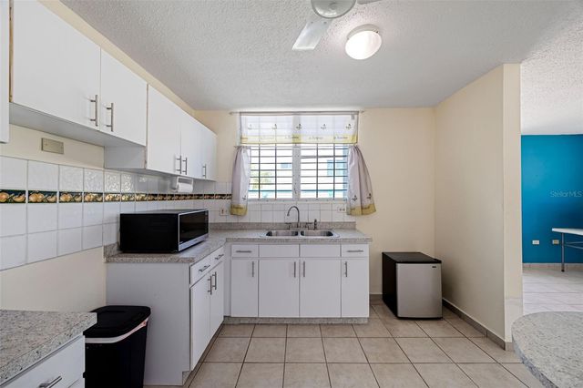 B9 CALLE GRANITO, Rio Grande, PR 00745