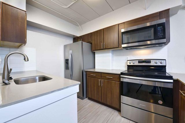 5400 Memorial Drive 405, Houston, TX 77007