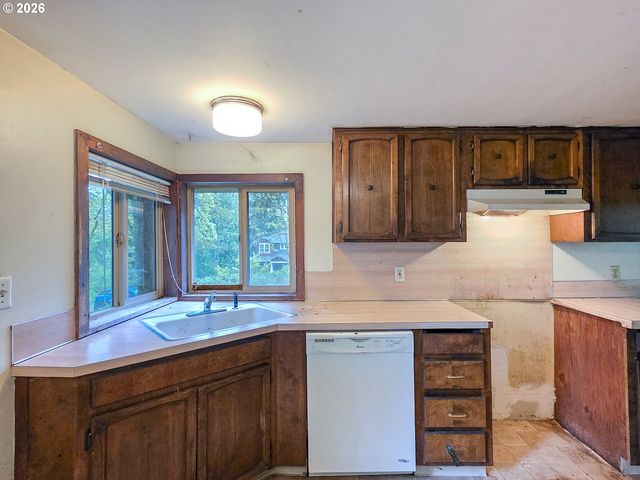 4410 Se ALDERCREST Rd, Milwaukie, OR 97222