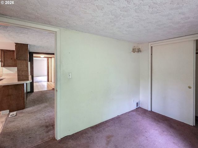 4410 Se ALDERCREST Rd, Milwaukie, OR 97222