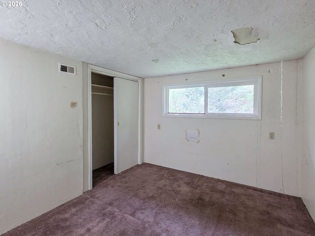 4410 Se ALDERCREST Rd, Milwaukie, OR 97222