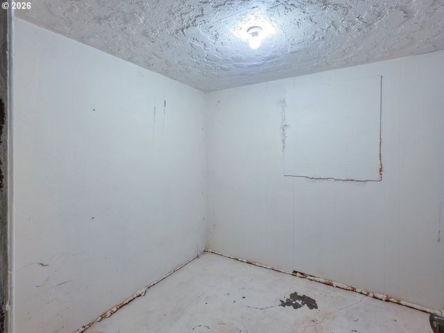 4410 Se ALDERCREST Rd, Milwaukie, OR 97222