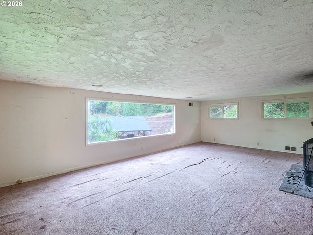 4410 Se ALDERCREST Rd, Milwaukie, OR 97222