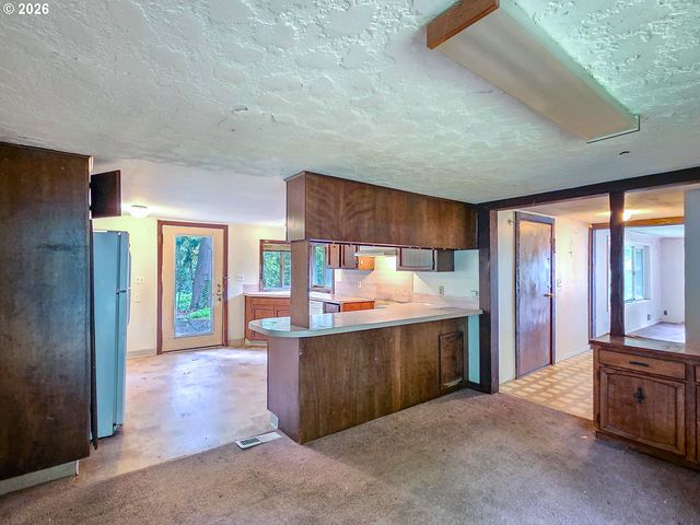 4410 Se ALDERCREST Rd, Milwaukie, OR 97222