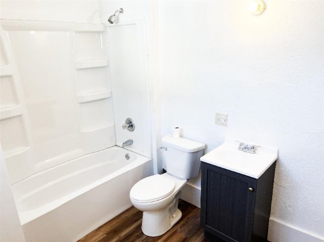 135 Mitchell Street, Jackson, MI 49203