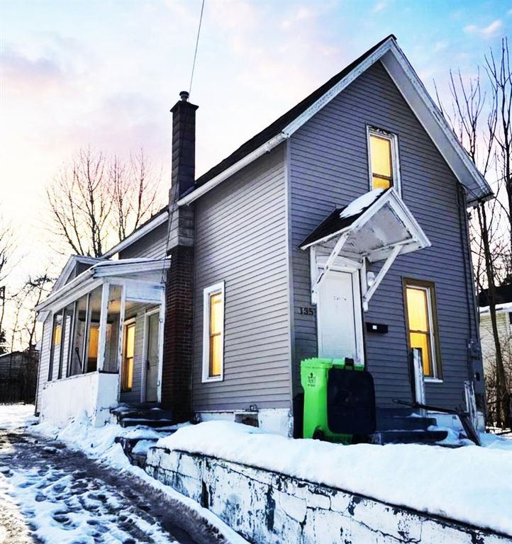 135 Mitchell Street, Jackson, MI 49203