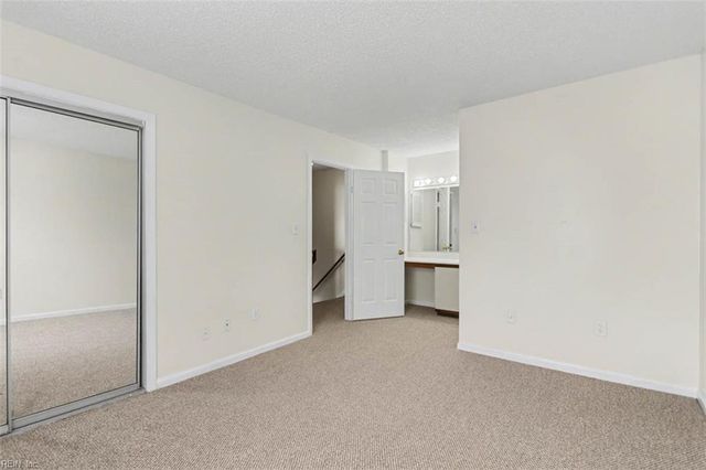 4658 Georgetown PL, Virginia Beach, VA 23455