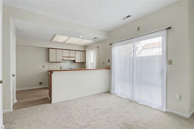 4658 Georgetown PL, Virginia Beach, VA 23455
