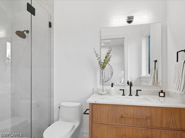 500 Ridge DR, Naples, FL 34108