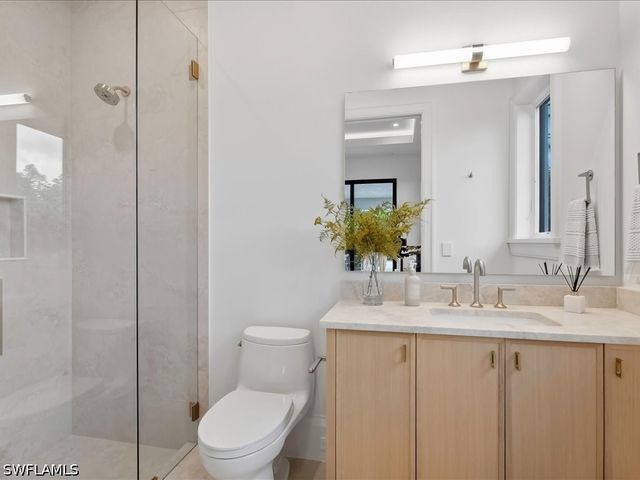 500 Ridge DR, Naples, FL 34108