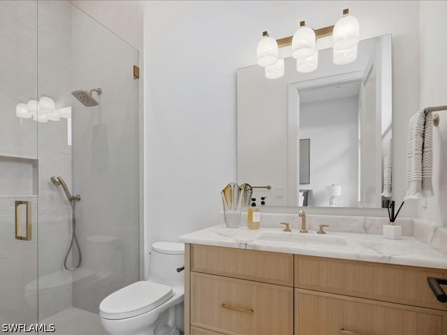 500 Ridge DR, Naples, FL 34108