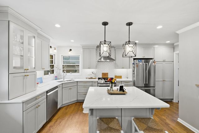 805 Hildeen Drive, Lexington, KY 40502