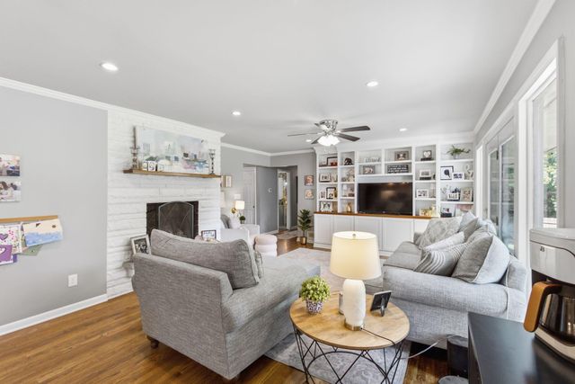 805 Hildeen Drive, Lexington, KY 40502