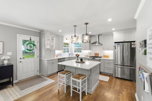 805 Hildeen Drive, Lexington, KY 40502