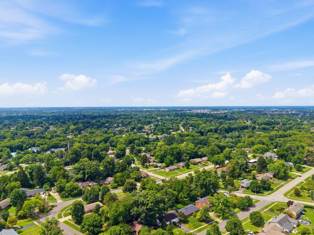 805 Hildeen Drive, Lexington, KY 40502