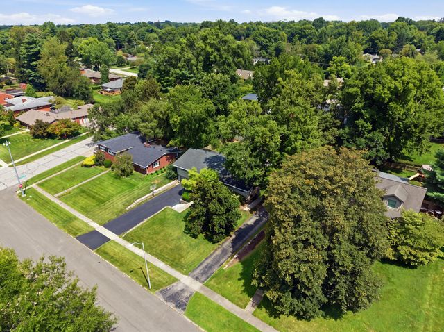 805 Hildeen Drive, Lexington, KY 40502