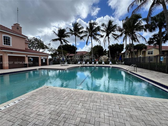 201 Belmont Ln 201, North Lauderdale, FL 33068