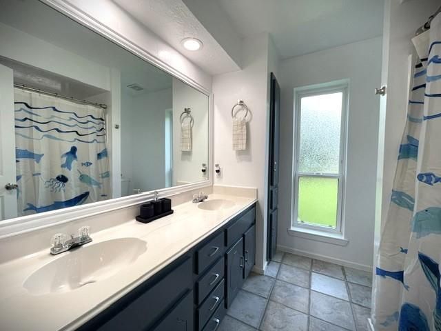 15523 Pensgate Street, Houston, TX 77062