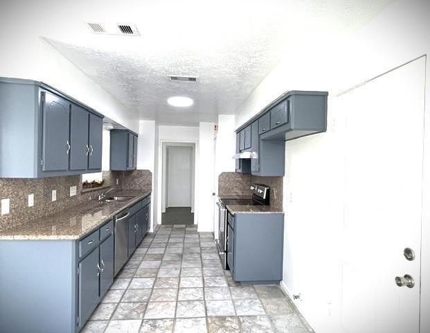 15523 Pensgate Street, Houston, TX 77062