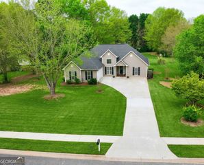 70 Mosswood Court, Newnan, GA 30265