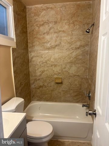 1427 MORRIS RD SE, Washington, DC 20020