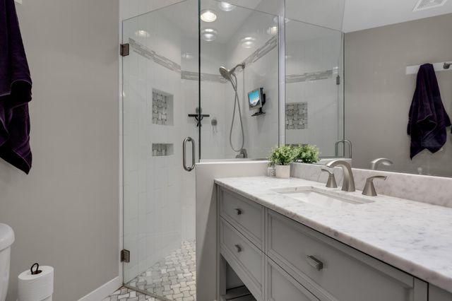 2955 Regent Avenue N, Golden Valley, MN 55422