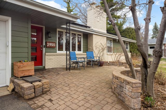 2955 Regent Avenue N, Golden Valley, MN 55422