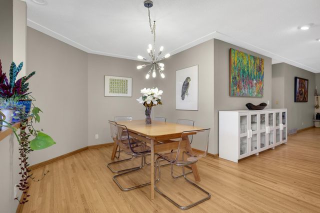 2955 Regent Avenue N, Golden Valley, MN 55422