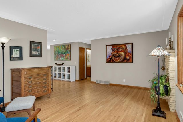 2955 Regent Avenue N, Golden Valley, MN 55422