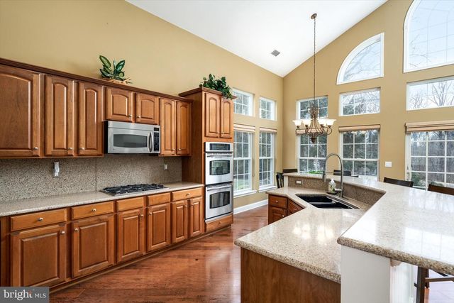 101 RIDGWAY DR, Bordentown, NJ 08505