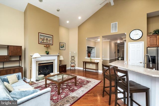 101 RIDGWAY DR, Bordentown, NJ 08505