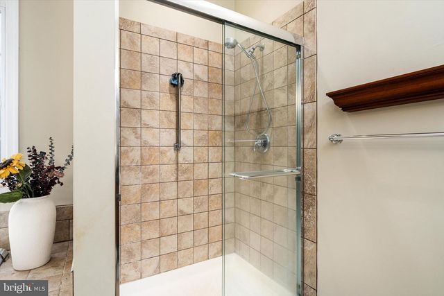 101 RIDGWAY DR, Bordentown, NJ 08505