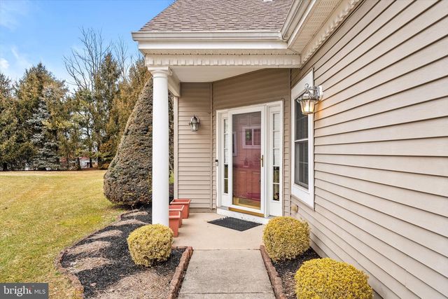 101 RIDGWAY DR, Bordentown, NJ 08505