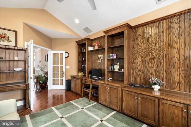 101 RIDGWAY DR, Bordentown, NJ 08505